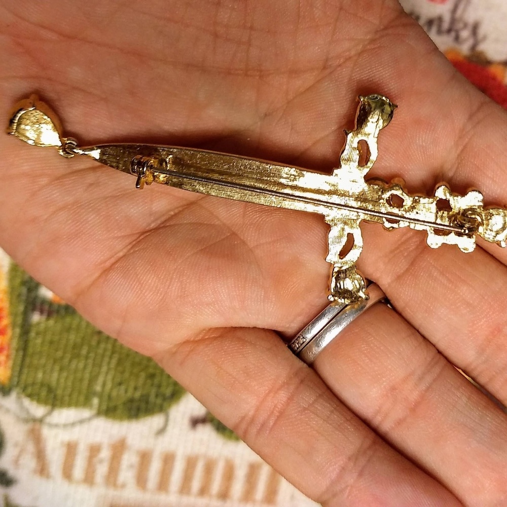 Sword Pin